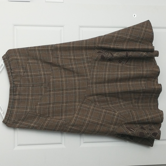 an Fransisco whool skirt - Picture 4 of 6